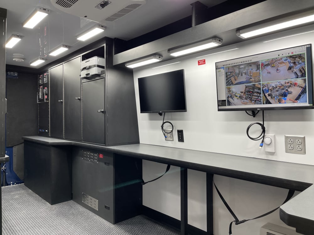 15' Mobile Command Van 