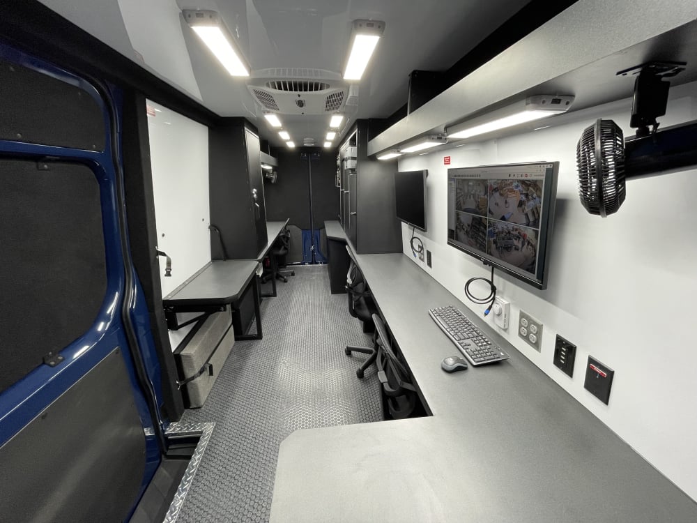 15' Mobile Command Van 