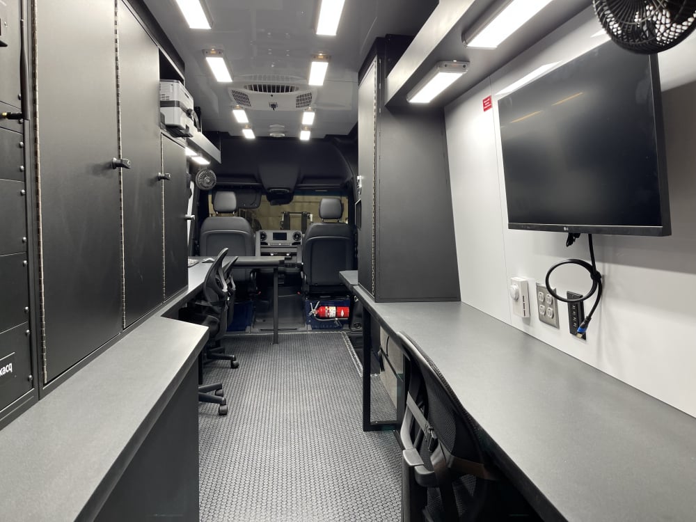 15' Mobile Command Van 