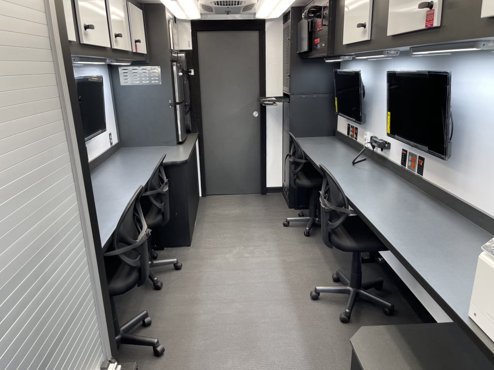 22' Mobile Command Truck