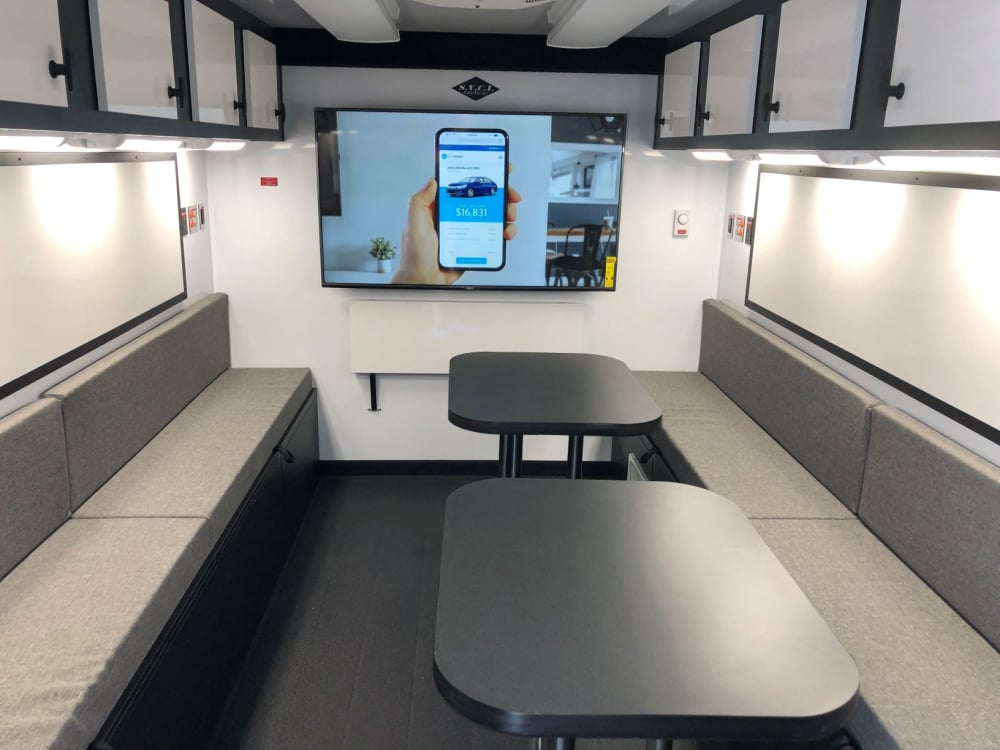 24' Mobile Comman Truck